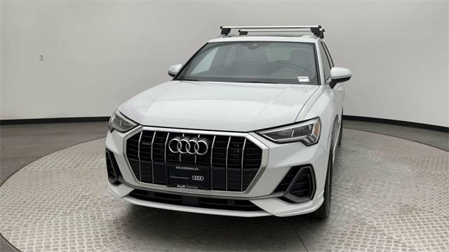 Photo of 2025 Glacier White Metallic Audi Q3