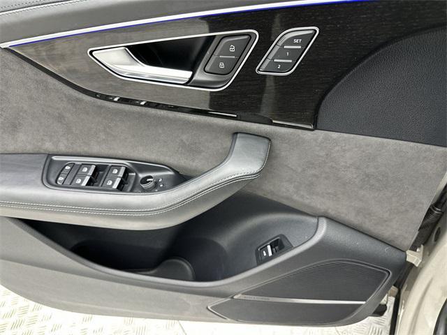 Photo of 2022 Vicuna Beige Metallic Audi SQ8