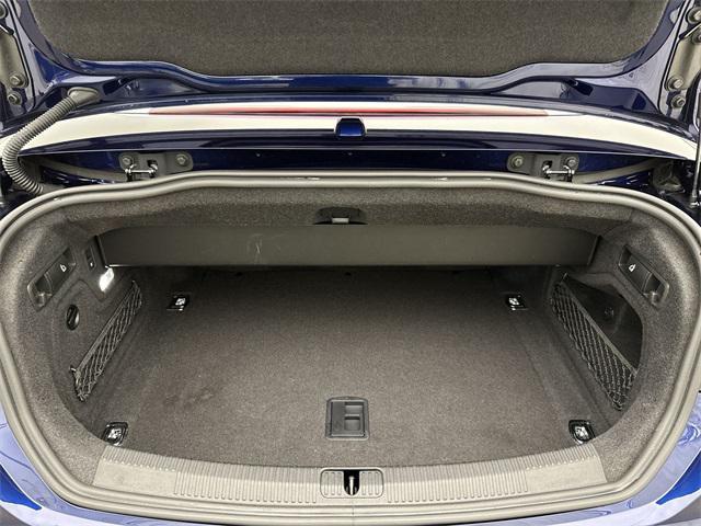 Photo of 2019 Navarra Blue Metallic Audi S5