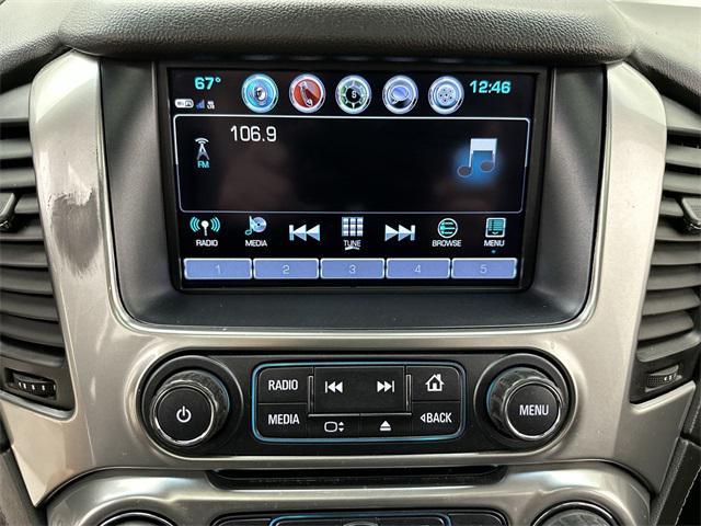 Photo of 2017 Summit White Chevrolet Suburban