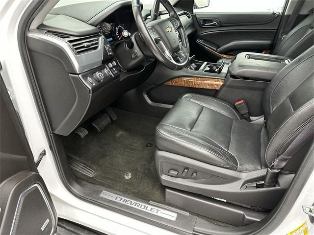 Photo of 2017 Summit White Chevrolet Suburban