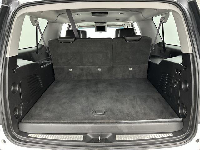 Photo of 2017 Summit White Chevrolet Suburban