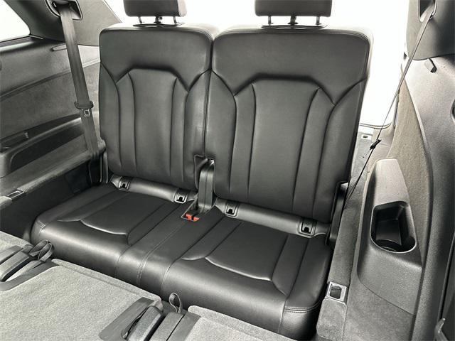 Photo of 2018 Florett Silver Metallic Audi Q7