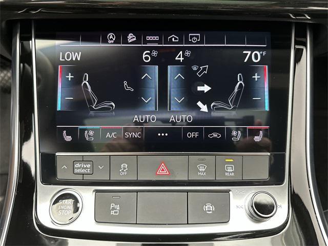 Photo of 2025 Glacier White Metallic Audi Q7