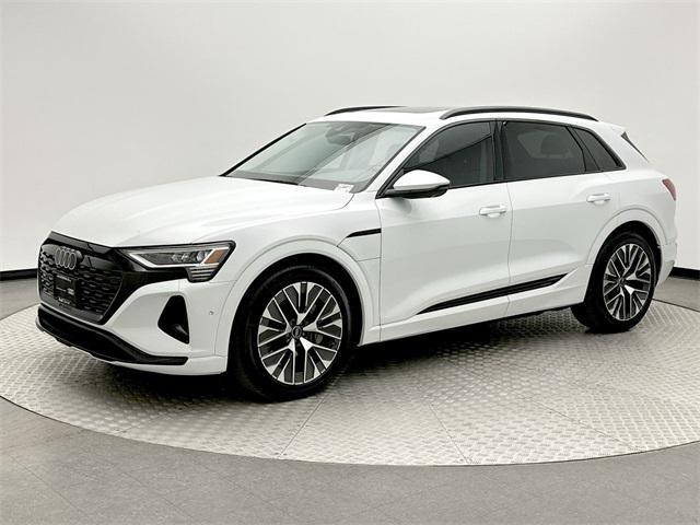 2024 Audi Q8 E-tron