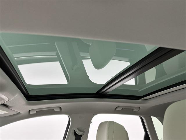 Photo of 2025 Navarra Blue Metallic Audi Q3