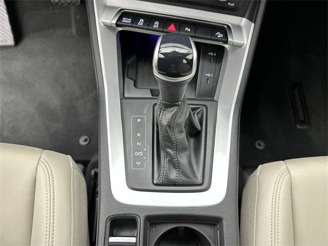 Photo of 2025 Navarra Blue Metallic Audi Q3