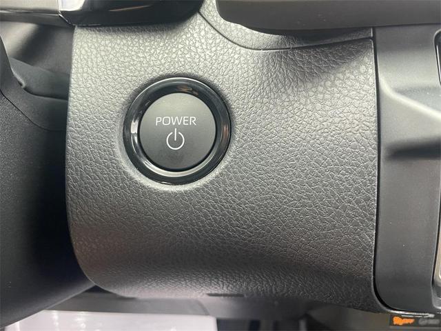 Photo of 2025 Wind Chill Pearl Toyota Camry