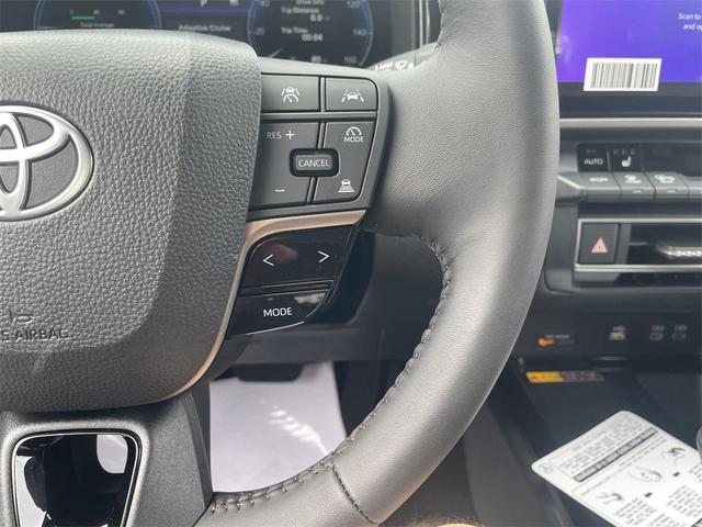 Photo of 2025 Wind Chill Pearl Toyota Camry