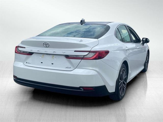 Photo of 2025 Wind Chill Pearl Toyota Camry