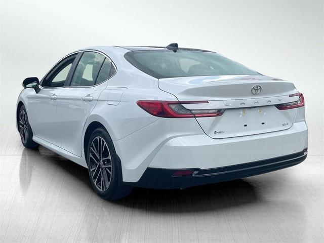 Photo of 2025 Wind Chill Pearl Toyota Camry