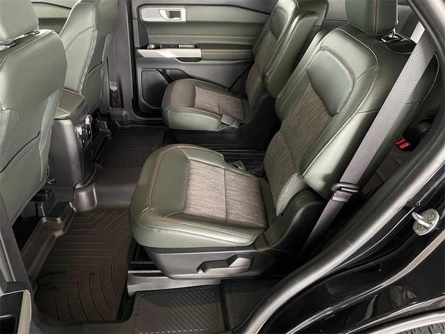 Photo of 2022 Agate Black Metallic Ford Explorer