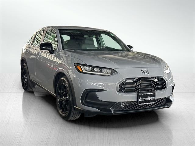 Photo of 2024 Urban Gray Pearl Honda HR-V