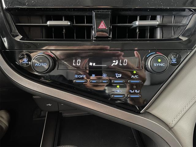 Photo of 2022 Predawn Gray Mica Toyota Camry