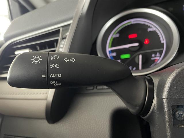 Photo of 2022 Predawn Gray Mica Toyota Camry