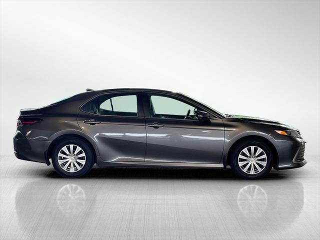 Photo of 2022 Predawn Gray Mica Toyota Camry