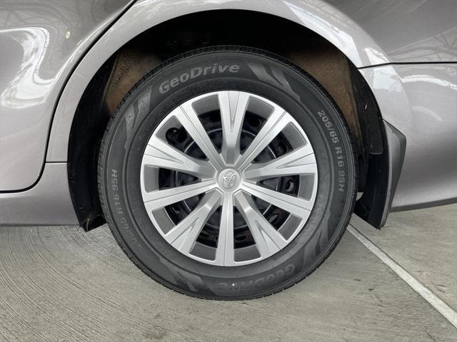 Photo of 2022 Predawn Gray Mica Toyota Camry