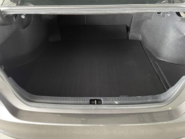 Photo of 2022 Predawn Gray Mica Toyota Camry