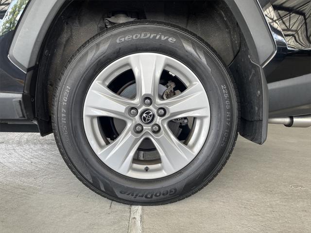 Photo of 2020 Midnight Black Metallic Toyota RAV4