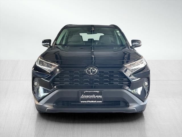Photo of 2020 Midnight Black Metallic Toyota RAV4
