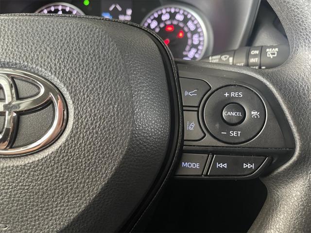 Photo of 2020 Midnight Black Metallic Toyota RAV4