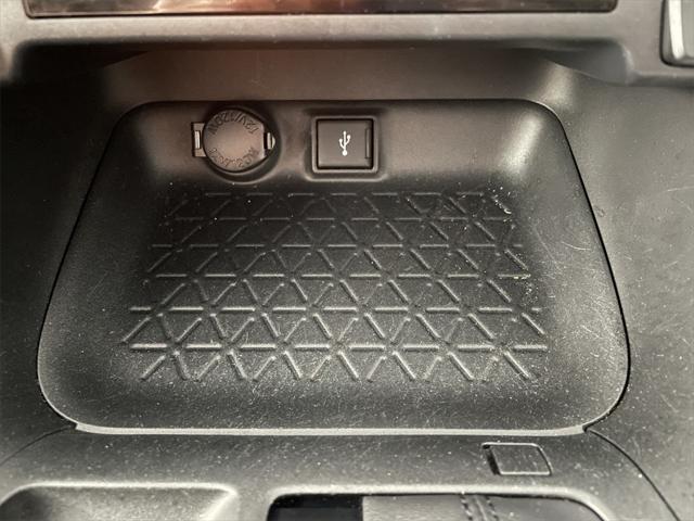 Photo of 2020 Midnight Black Metallic Toyota RAV4