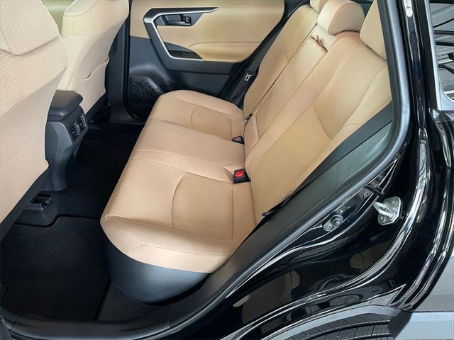 Photo of 2020 Midnight Black Metallic Toyota RAV4 Hybrid