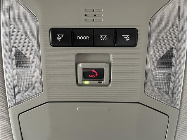 Photo of 2020 Midnight Black Metallic Toyota RAV4 Hybrid