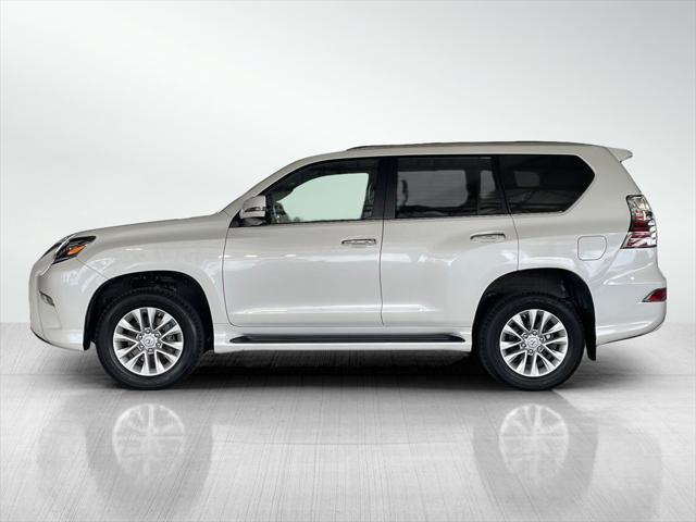 Photo of 2022 Starfire Pearl Lexus GX 460