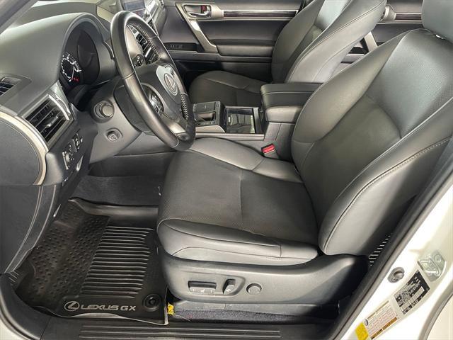 Photo of 2022 Starfire Pearl Lexus GX 460