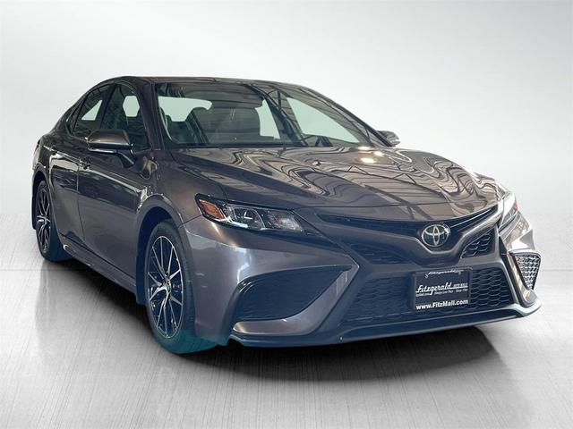 Photo of 2024 Predawn Gray Mica Toyota Camry