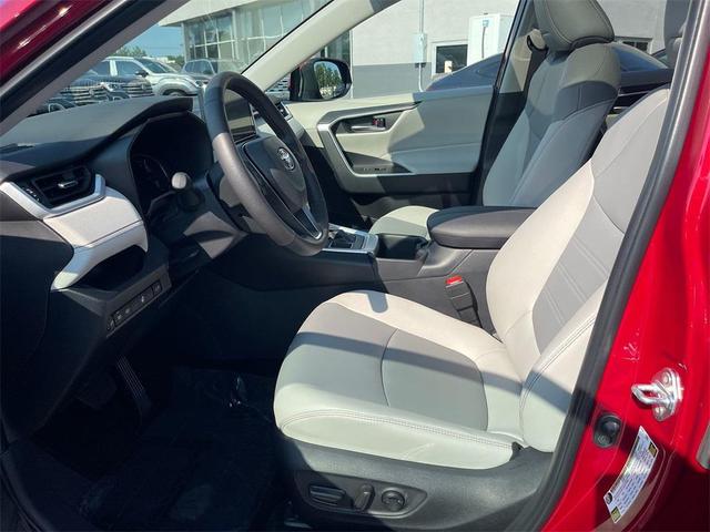 Photo of 2025 Ruby Flare Pearl Toyota RAV4