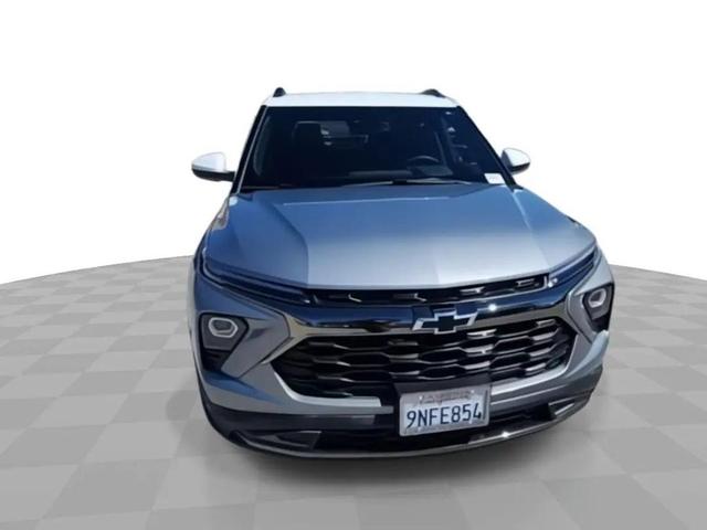 Photo of 2025 Sterling Gray Metallic Chevrolet Trailblazer