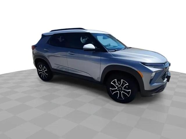 Photo of 2025 Sterling Gray Metallic Chevrolet Trailblazer