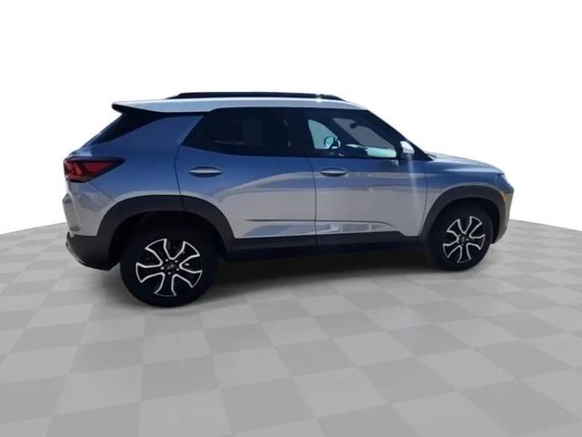 Photo of 2025 Sterling Gray Metallic Chevrolet Trailblazer