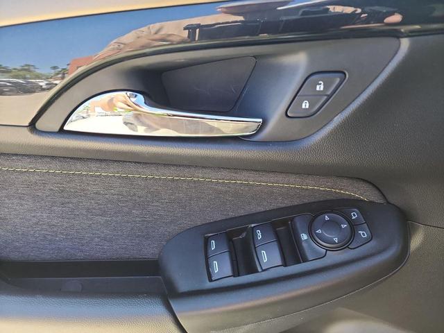 Photo of 2025 Sterling Gray Metallic Chevrolet Trailblazer