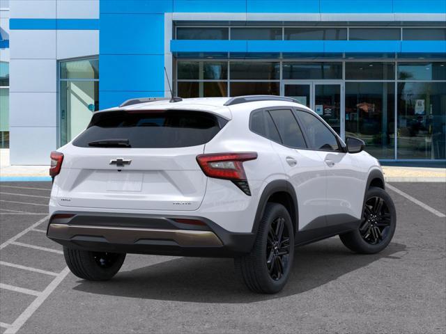 Photo of 2025 Summit White Chevrolet Trax