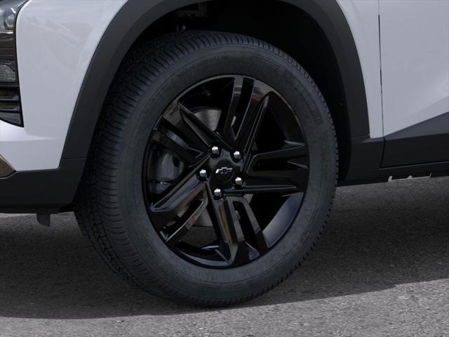 Photo of 2025 Summit White Chevrolet Trax