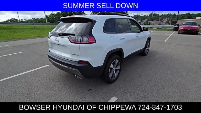 Photo of 2022 Bright White Clearcoat Jeep Cherokee