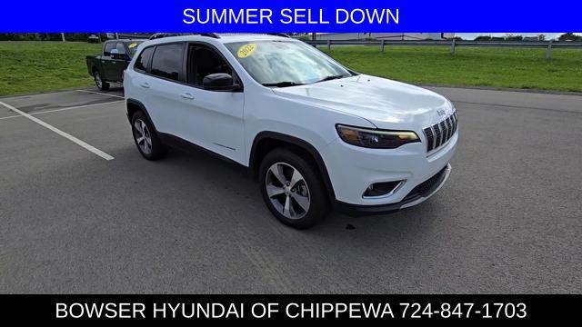 Photo of 2022 Bright White Clearcoat Jeep Cherokee