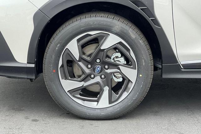 Photo of 2025 Crystal White Pearl Subaru Crosstrek