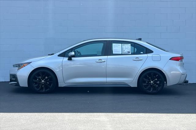 Photo of 2022 Classic Silver Metallic Toyota Corolla