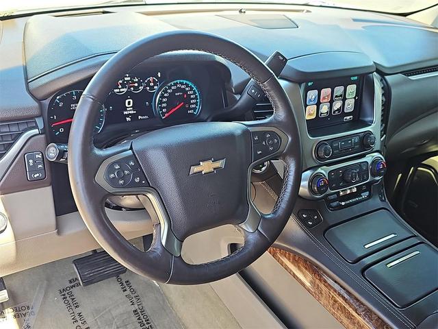 Photo of 2018 Summit White Chevrolet Suburban