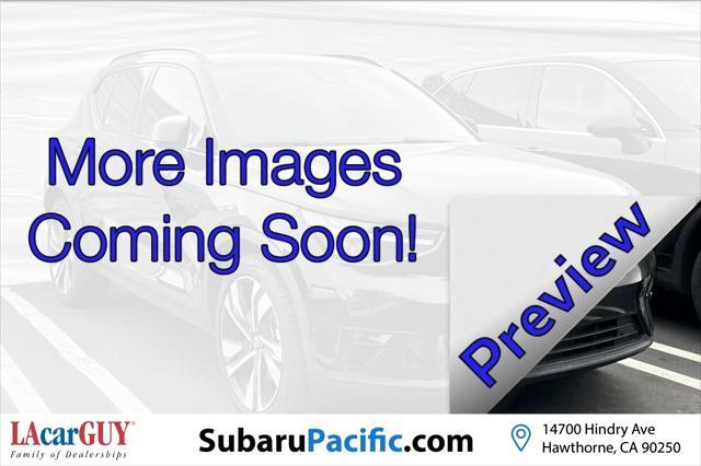 2023 Volvo XC40