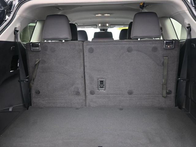 Photo of 2023 Midnight Black Metallic Toyota Highlander