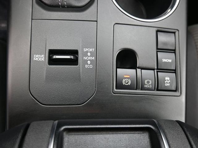 Photo of 2023 Midnight Black Metallic Toyota Highlander