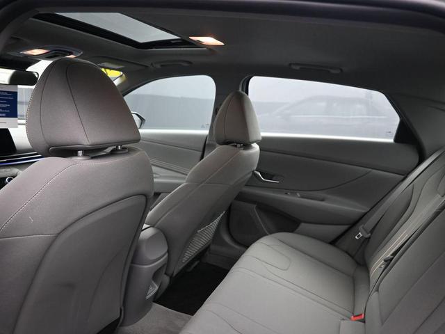 Photo of 2025 Amazon Gray Hyundai ELANTRA