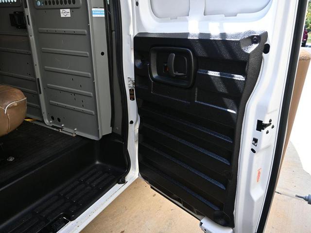 Photo of 2020 Summit White GMC Savana 3500