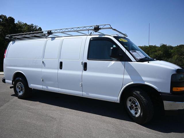 Photo of 2020 Summit White GMC Savana 3500