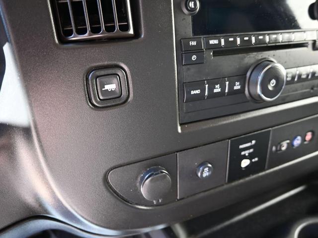 Photo of 2020 Summit White GMC Savana 3500